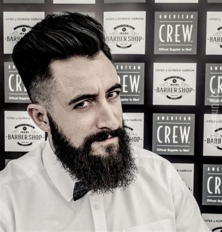 Alberto, the crazy barber Fernando Ortega Vagamundos Creative