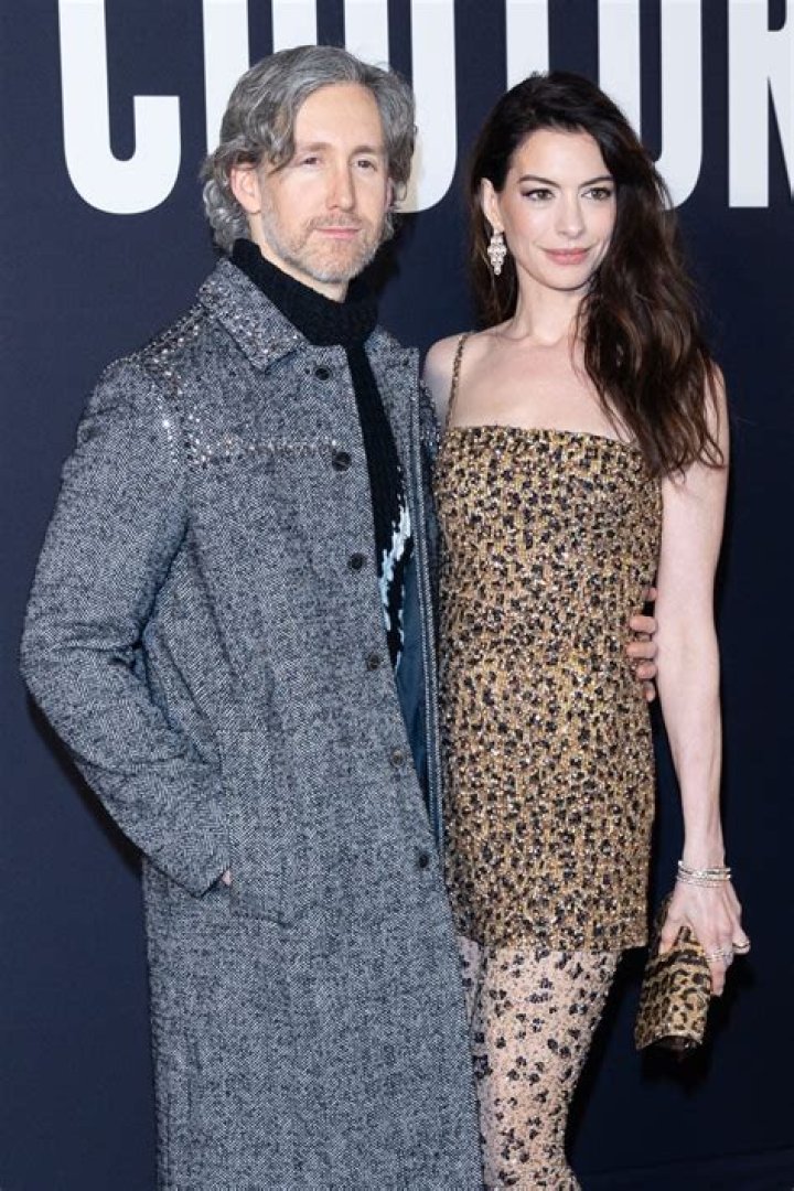Anne Hathaway 2023 Husband, net worth, tattoos, smoking & body