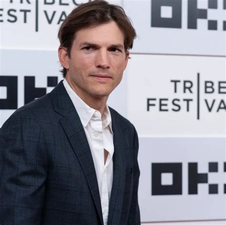 Ashton Kutcher Bio, Age, Height, Wife, Children, Net Worth