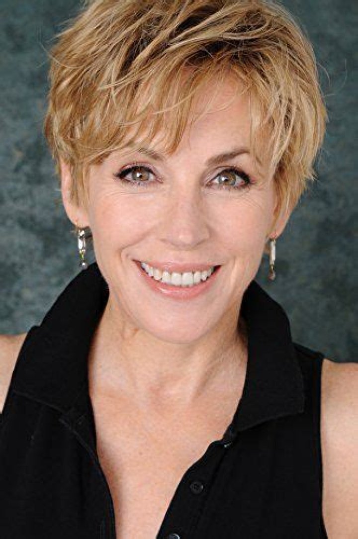 Bess Armstrong Short hair styles, Armstrong, Actresses