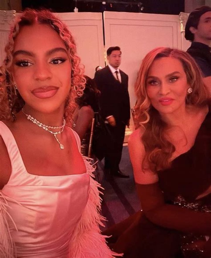 Beyoncé shares photo of Tina Knowles and Richard Lawson after