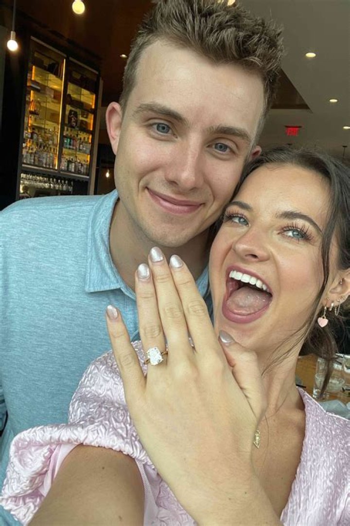 Brooke Hyland Boyfriend Who Is She Dating Now?