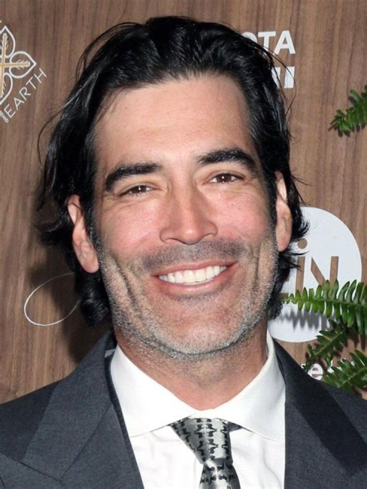 Carter Oosterhouse Biography, Age, Family, Wife, Children, Hgtv, and House