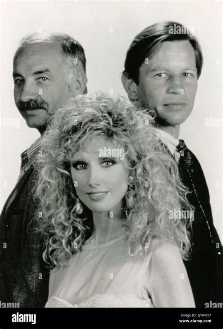 Fairchild fairchild, Actors