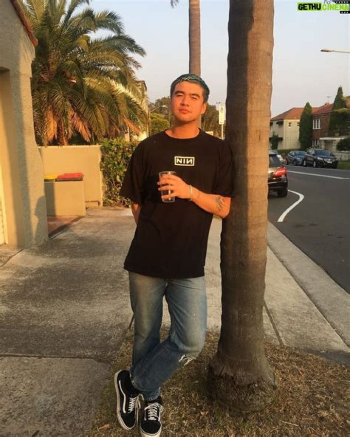 Instagram in 2020 Calum hood, Calum thomas hood, Celebrity crush