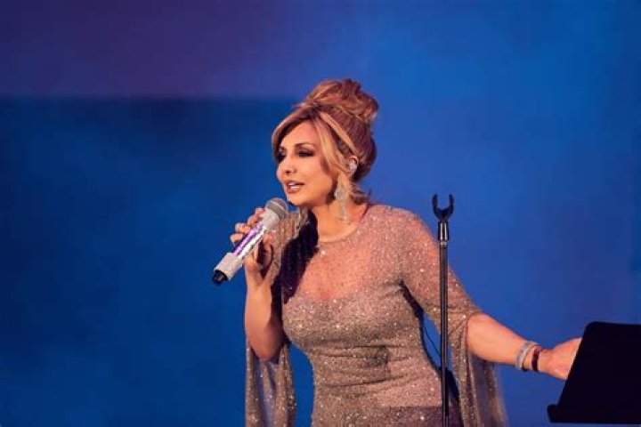 Iranian Pop Legend Googoosh on the Bravery of Her Country&rsquo;s Protesters