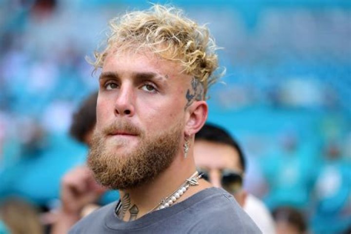 Jake Paul flies to Poland to support World Heavyweight Champ Oleksandr