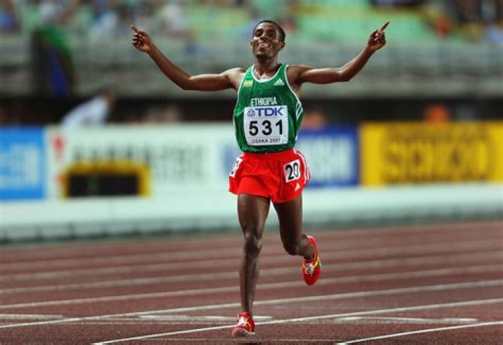 Kenenisa Bekele's height, age, wife, achievements, world record, net