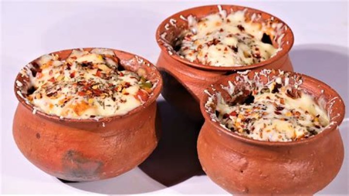 Kulhad Pizza, Lakshmi Sagar order online Zomato