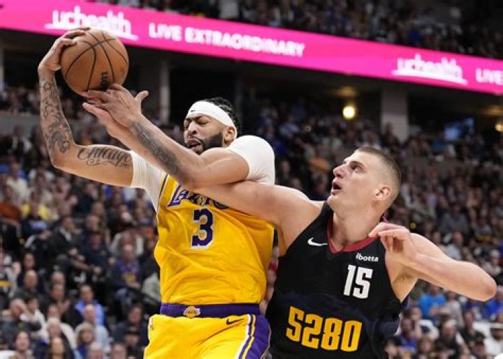 Lakers News Insider Projects Comeback Window For LeBron James All