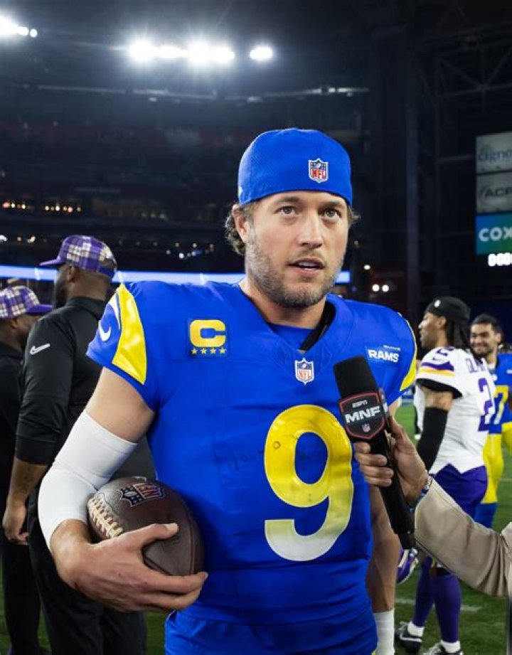 Matthew Stafford's wife, Kelly, injures neck in stairs tumble