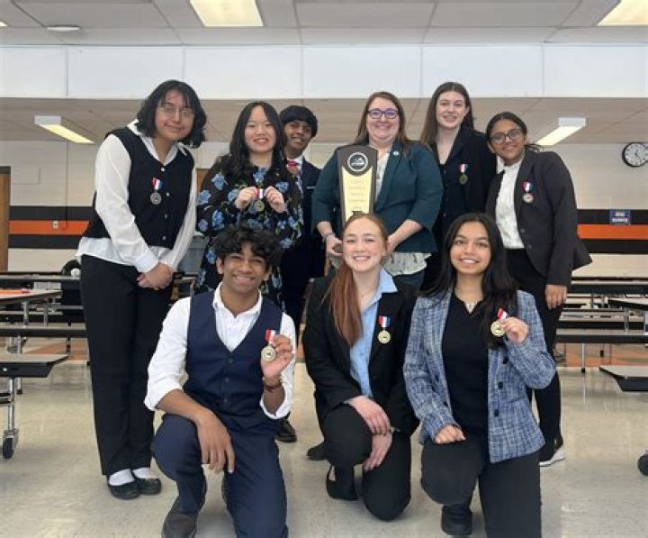 MLWGS TAKES 1ST PLACE AT VHSL GIRLS SWIMMING REGIONAL & STATE