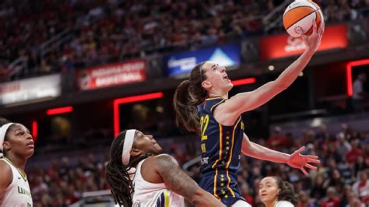 NCAAW Caitlin Clark&rsquo;s 14 assists lead Iowa Hawkeyes past Northwestern