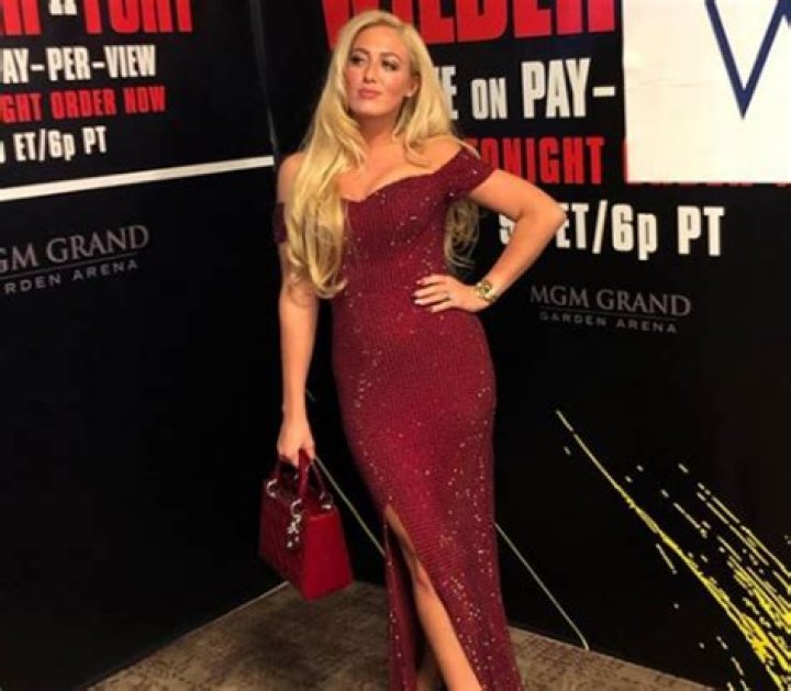 Paris Fury Wiki [Tyson Fury Wife], Age, Height, Family, Net Worth, Bio