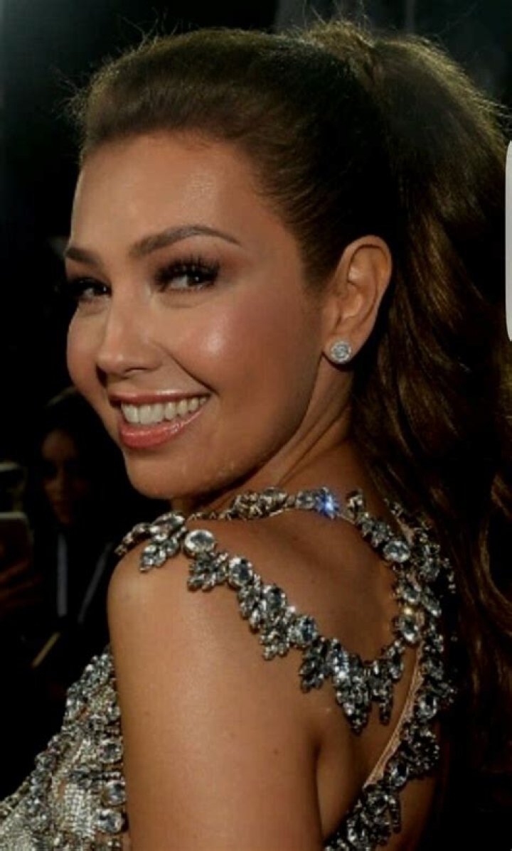 Thalia, 2009 Thalia, Diamond Earrings, Appearance, Diva, Photoshoot