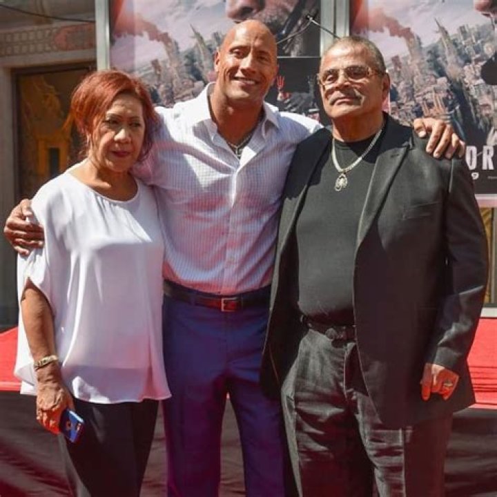 The Rock & his mother Ata Johnson WWE Pinterest Mothers, The rock