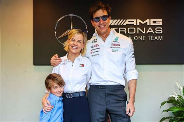 Toto Wolff Family picnugget