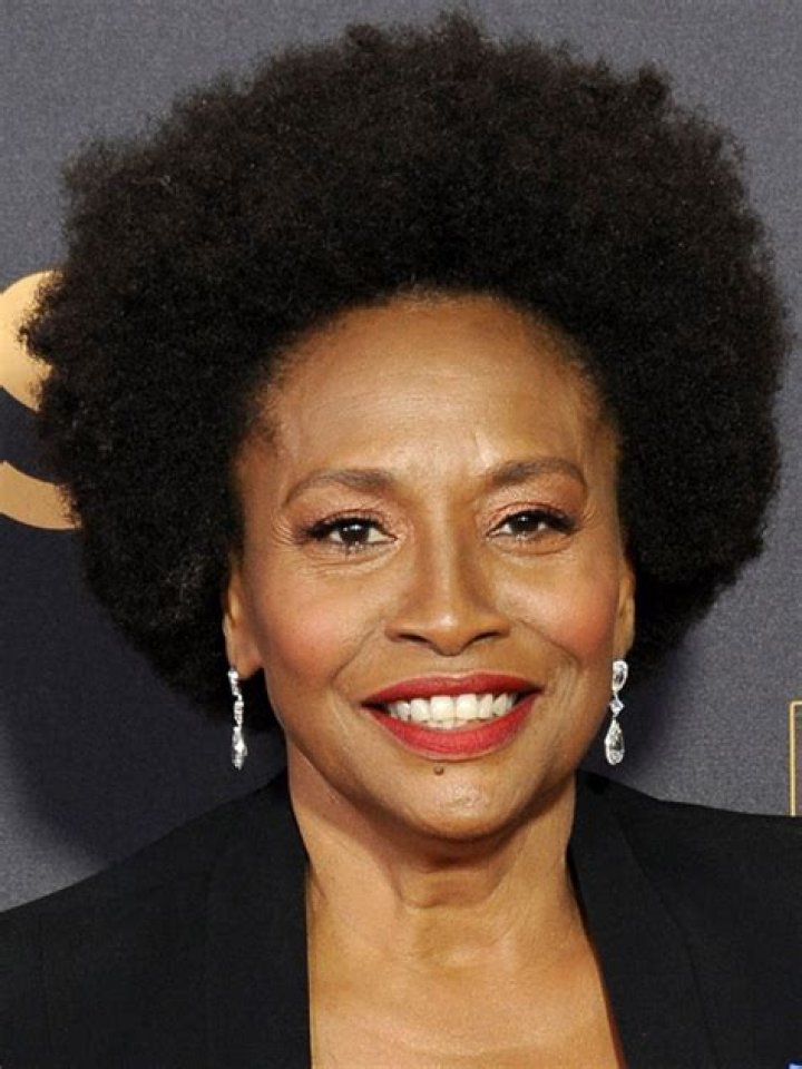 Why Jenifer Lewis Was "Nervous" to Transition from blackish to I Love