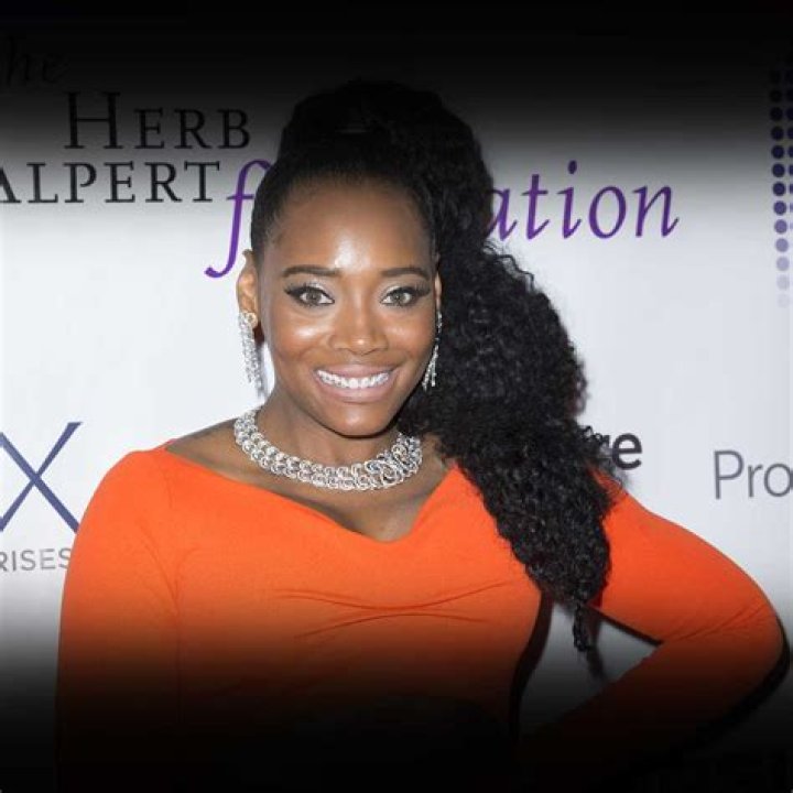 Yandy Smith Height, Age, Bio, Weight, Body Measurements, Net Worth