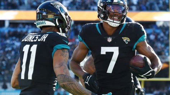 Zay Jones